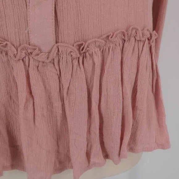 Derek Heart Convertible Sleeve Pink Crinkle Fabric Peplum Top Size Large - Picture 5 of 11